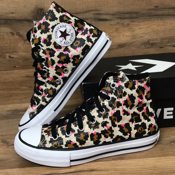 CONVERSE CTAS HIGH TOP BRAND NEW